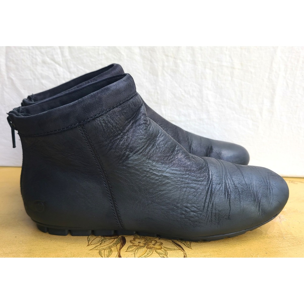 Born US 6.5 Black Soft Buttery Leather Zip Up Booties Minimalist Lagenlook